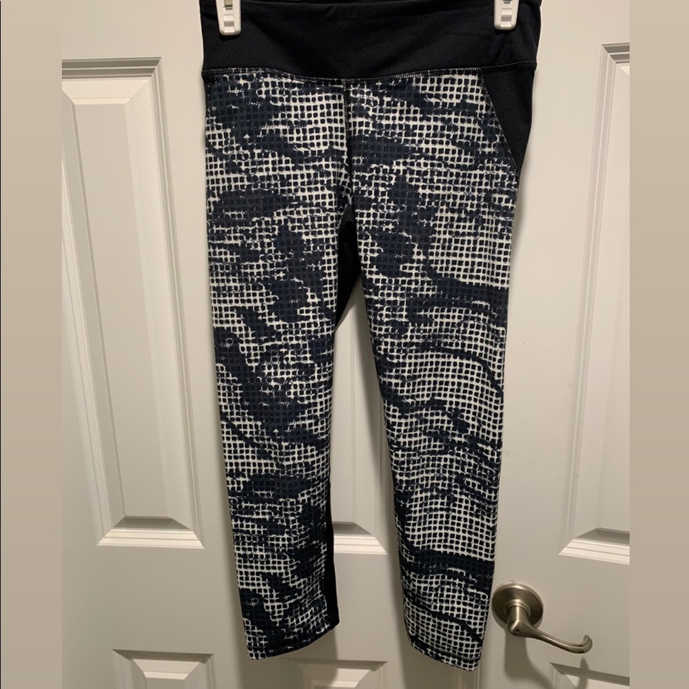 Slightly used Under Armour leggings